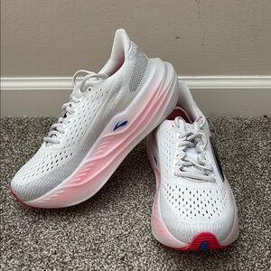 Brooks Glycerin Max (size 8 women’s)